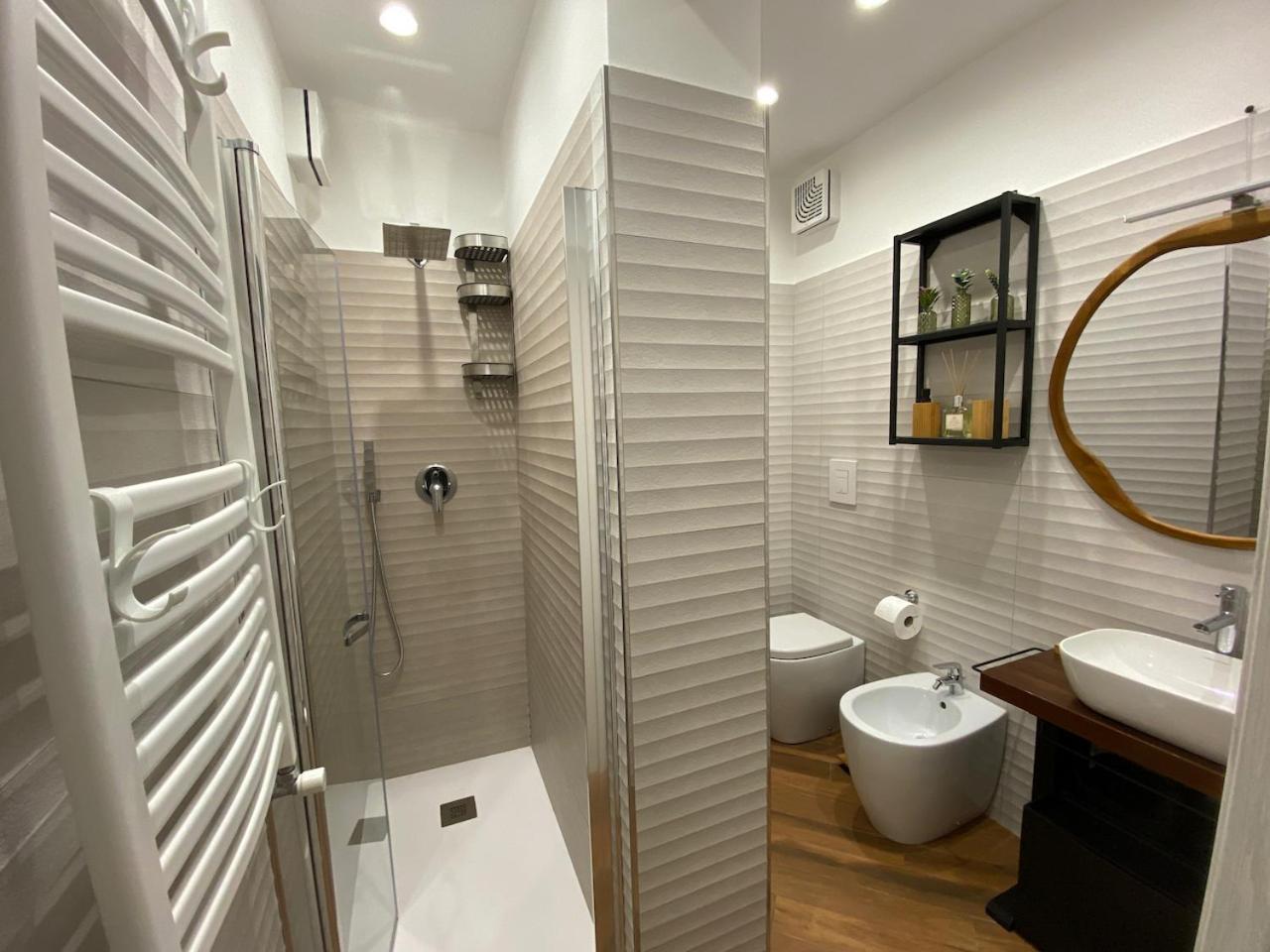 Fly Apartment